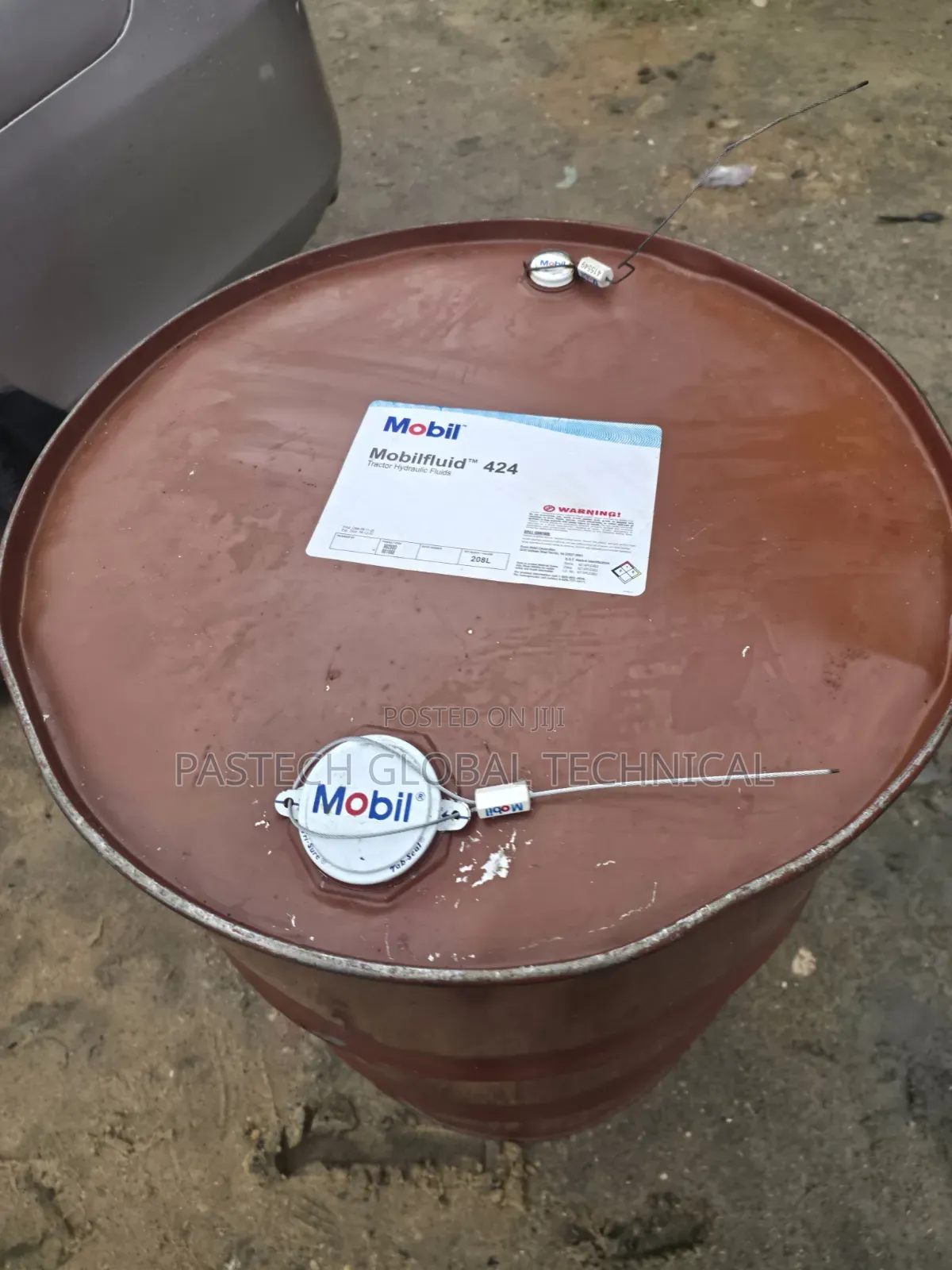 Mobil Mobilfluid 424--208l DRUM