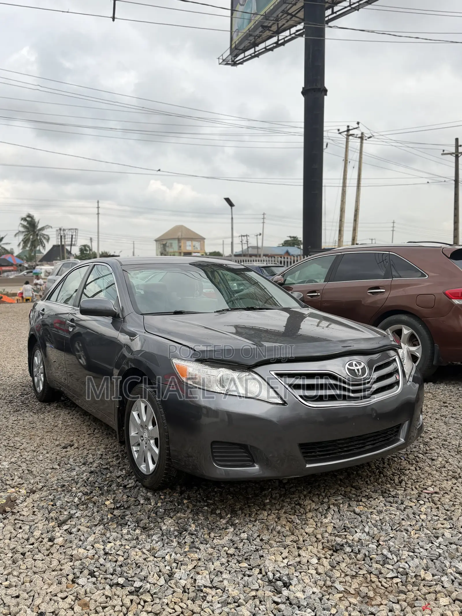 Toyota Camry LE 4dr Sedan (2.5L 4cyl 6A) 2011 Gray