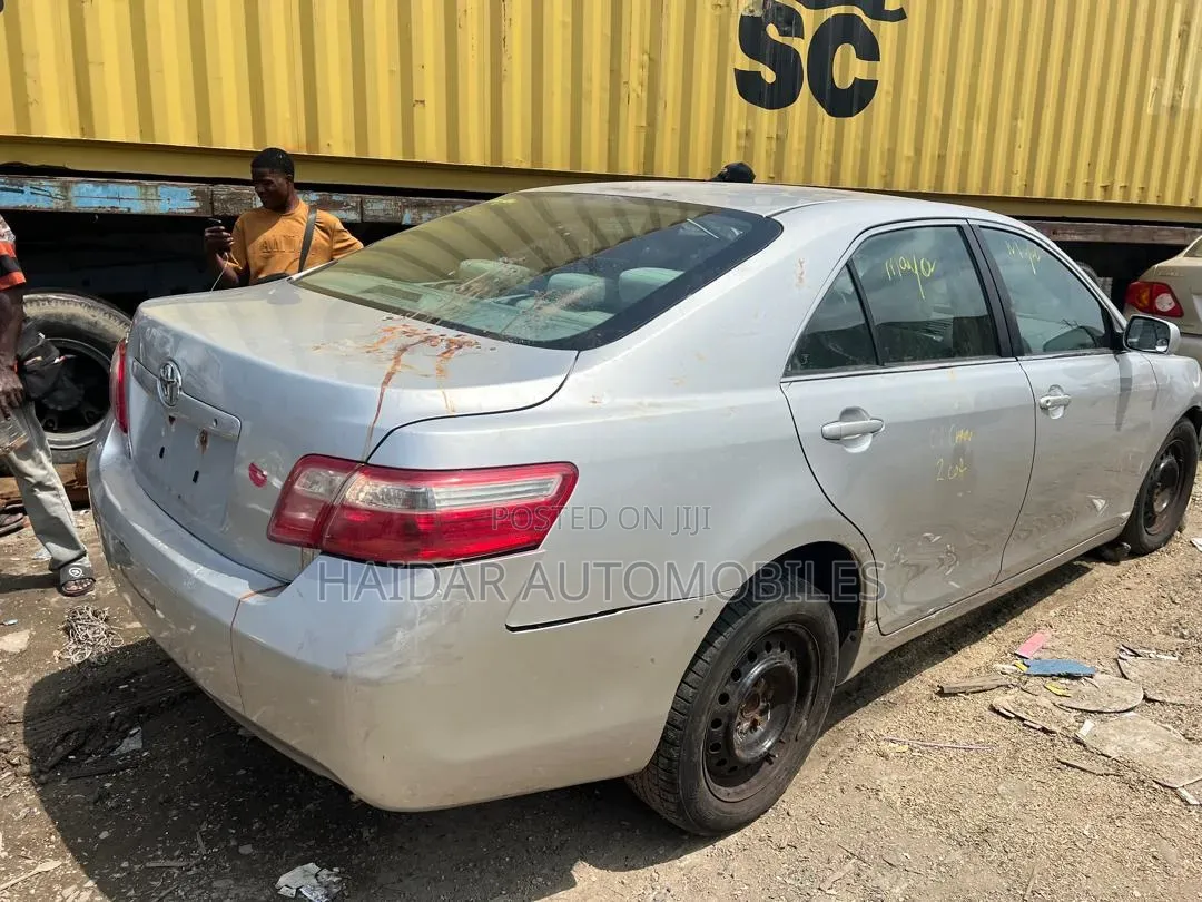 Toyota Camry 2008 Silver