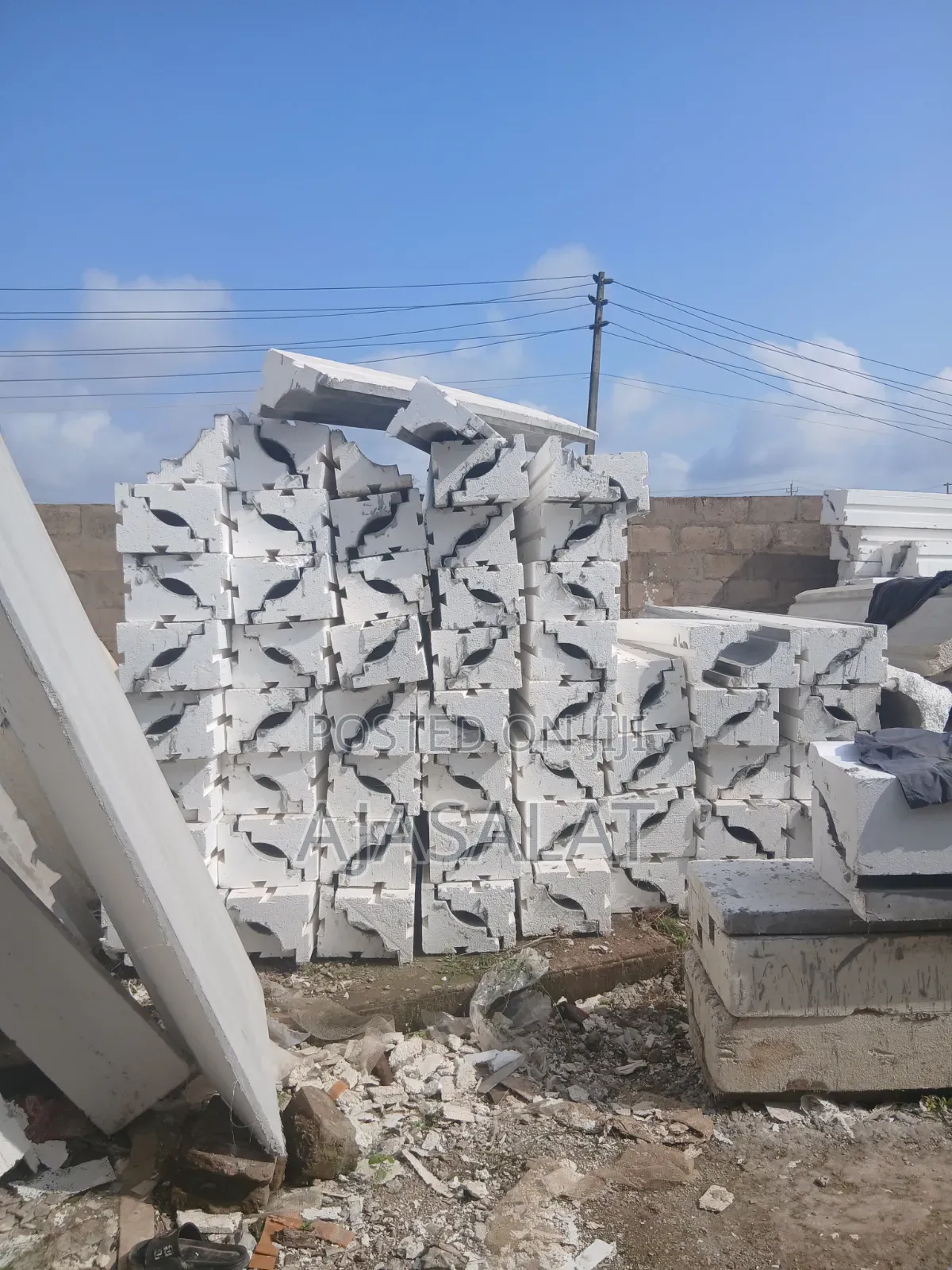 250 by 250 Polystyrene Parapet