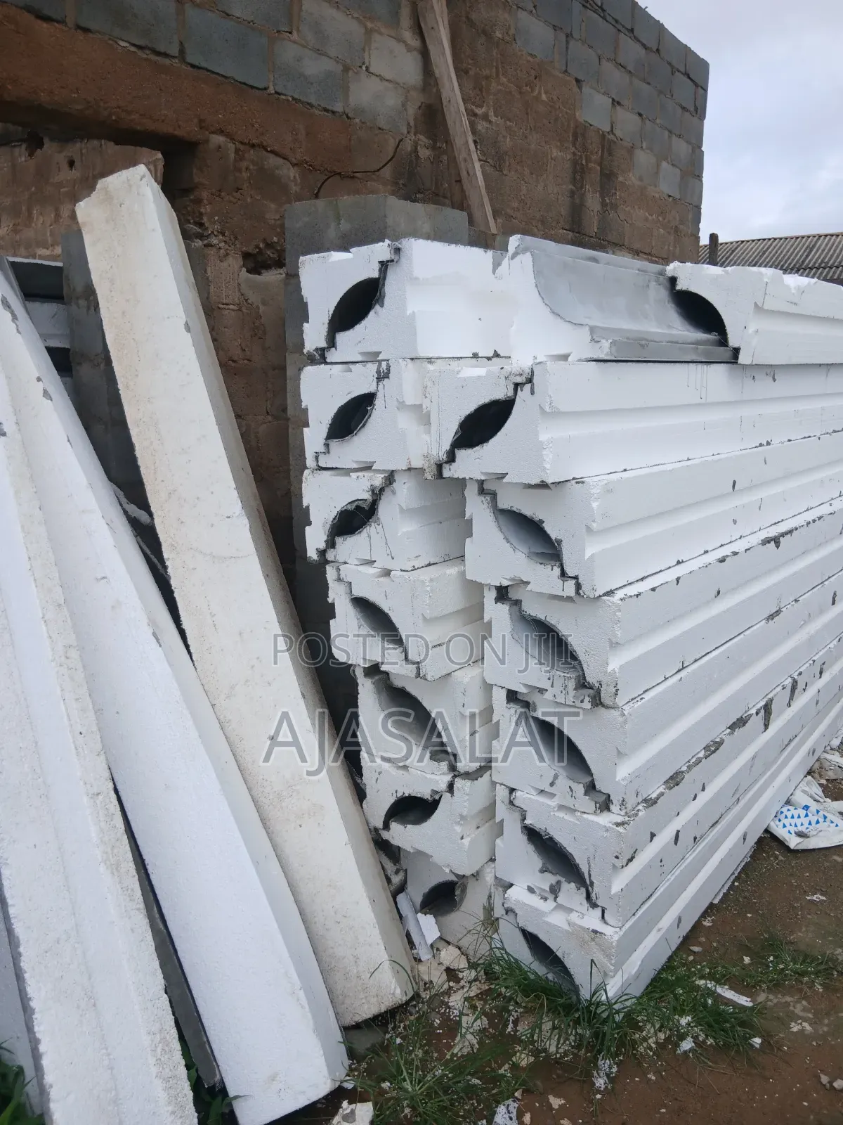 250 by 250 Polystyrene Parapet