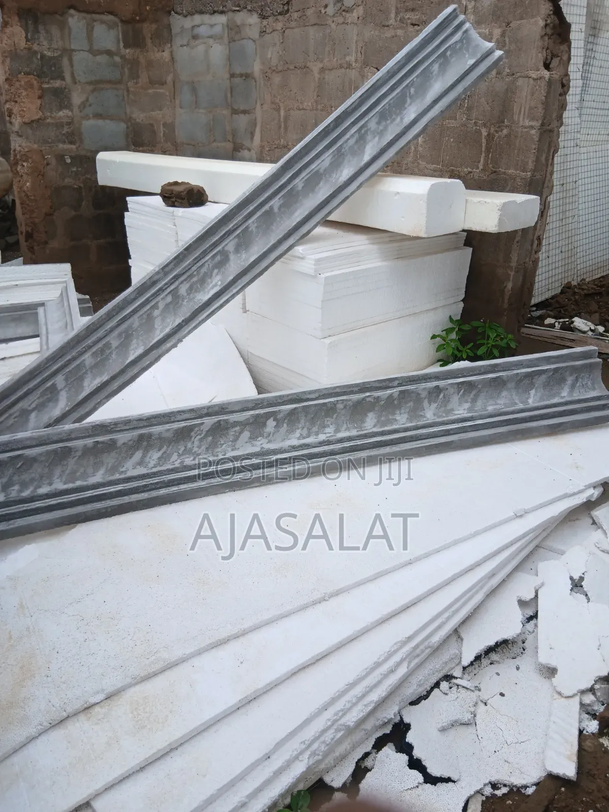 250 by 250 Polystyrene Parapet