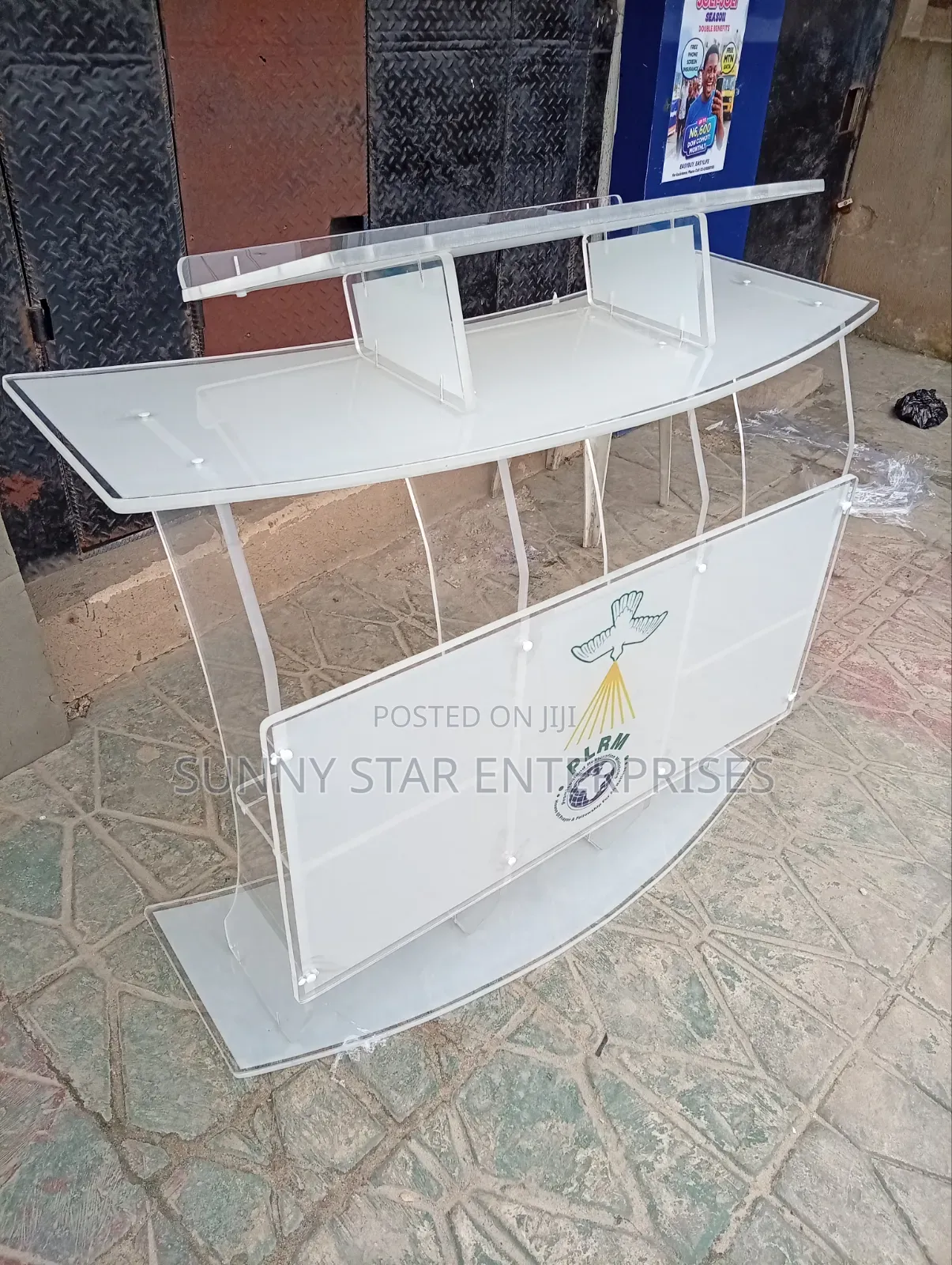 Quality Unbreakable Acrylic Winners Pulpit