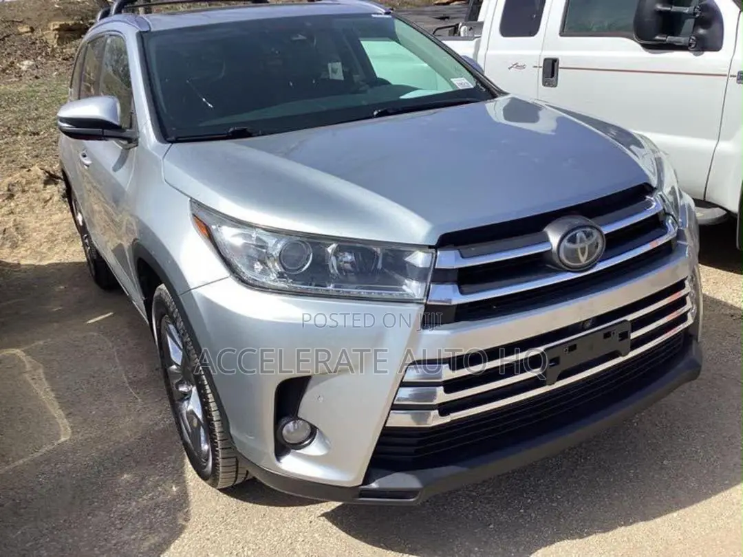 Toyota Highlander Limited Platinum 4x4 V6 (3.5L 6cyl 8A) 2017 Silver