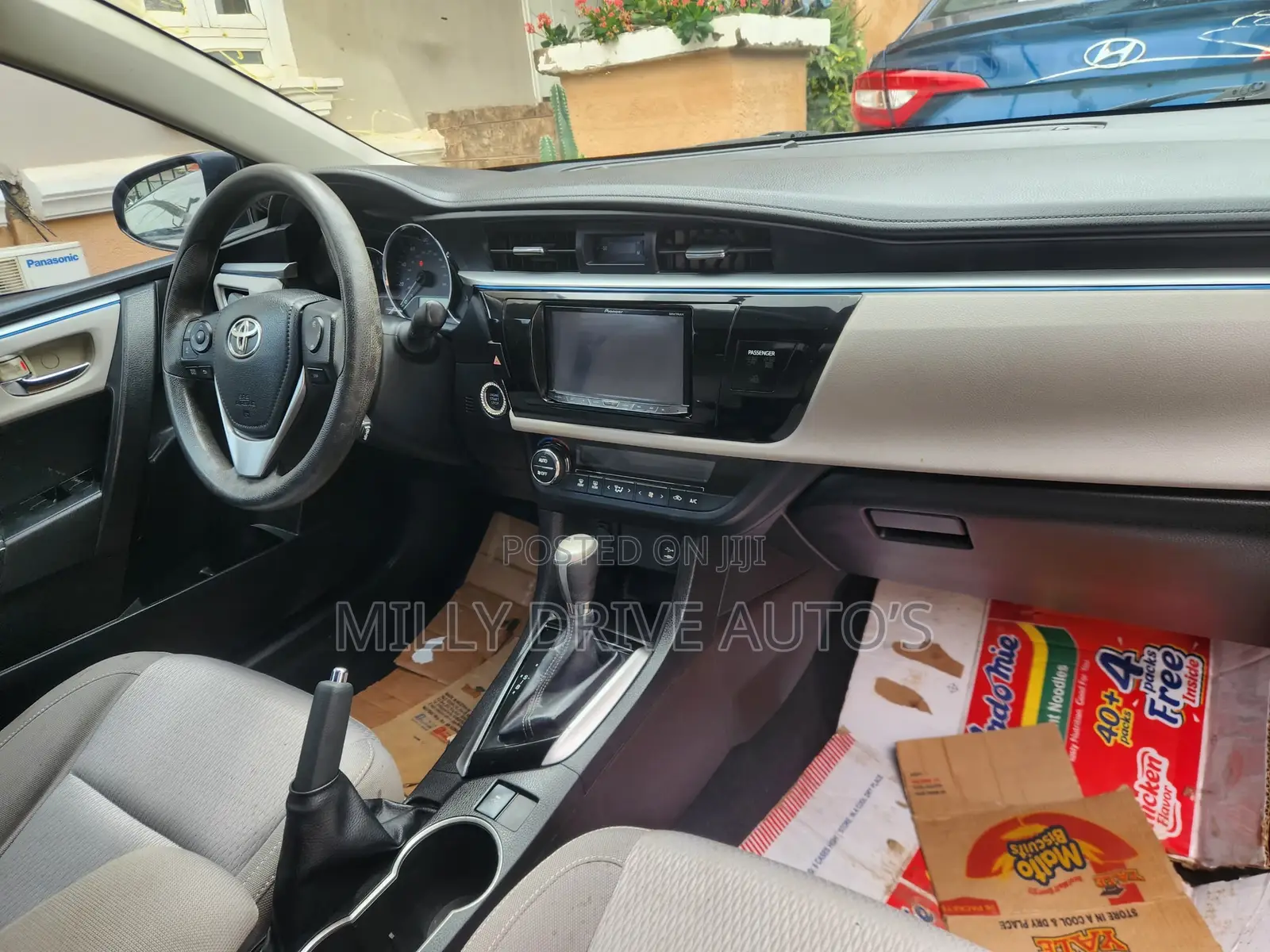 Toyota Corolla LE Eco 4dr Sedan (1.8L 4cyl CVT) 2016 Gray