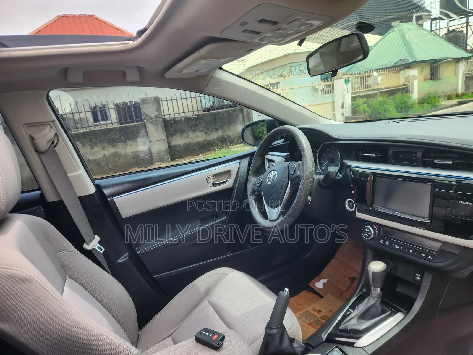 Toyota Corolla LE Eco 4dr Sedan (1.8L 4cyl CVT) 2016 Gray