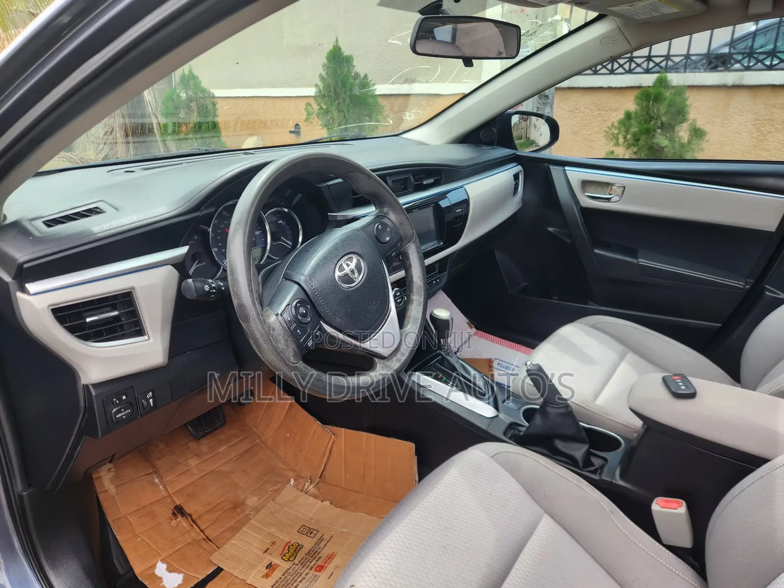 Toyota Corolla LE Eco 4dr Sedan (1.8L 4cyl CVT) 2016 Gray