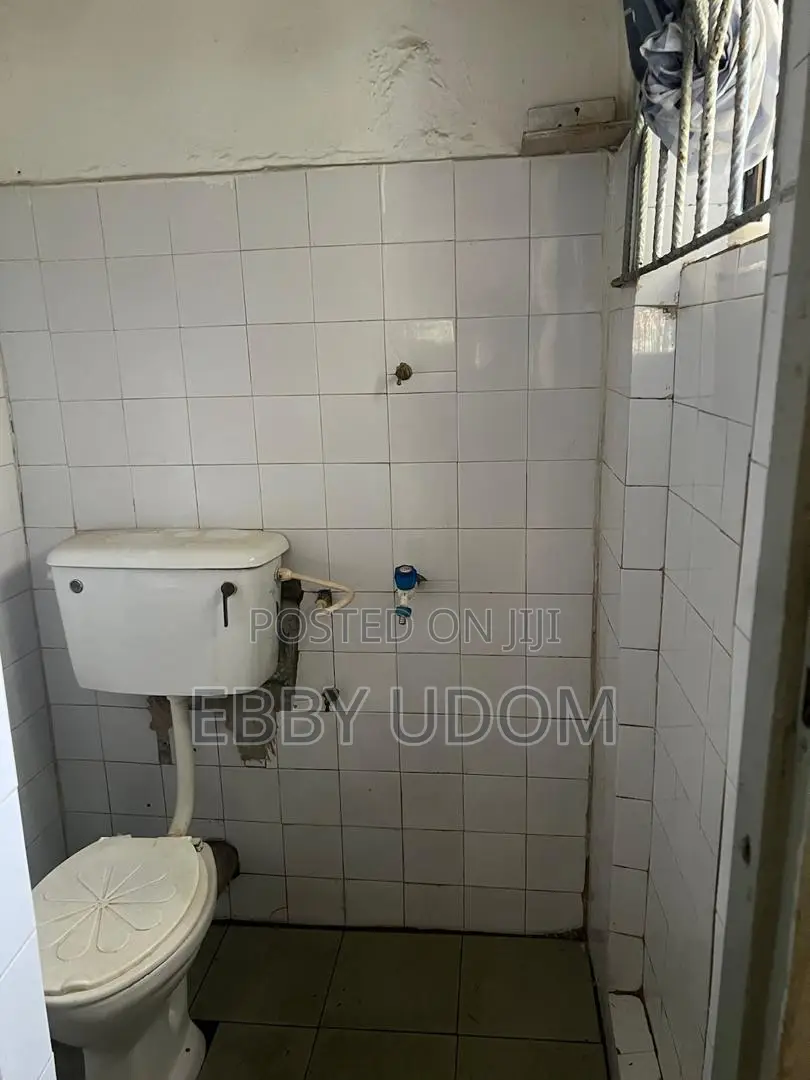 Mini Flat in Oba Akran for rent