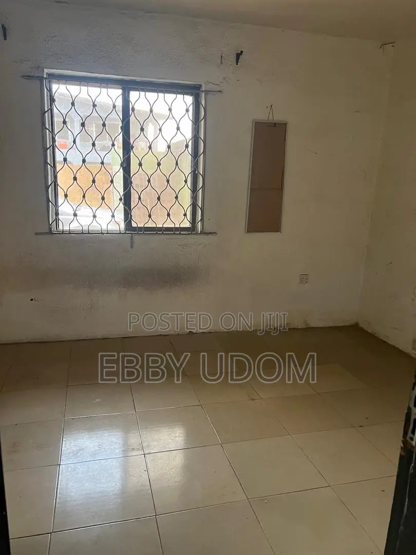 Mini Flat in Oba Akran for rent