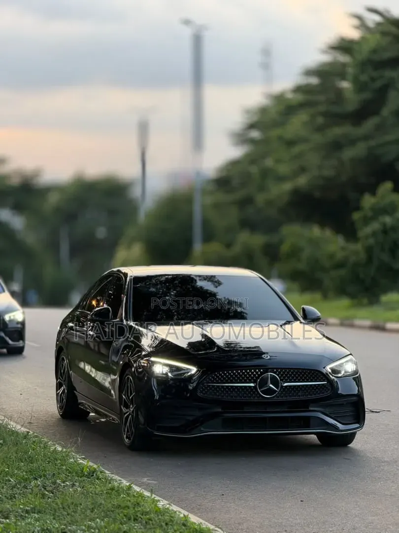 Mercedes-Benz C300 2022 Black