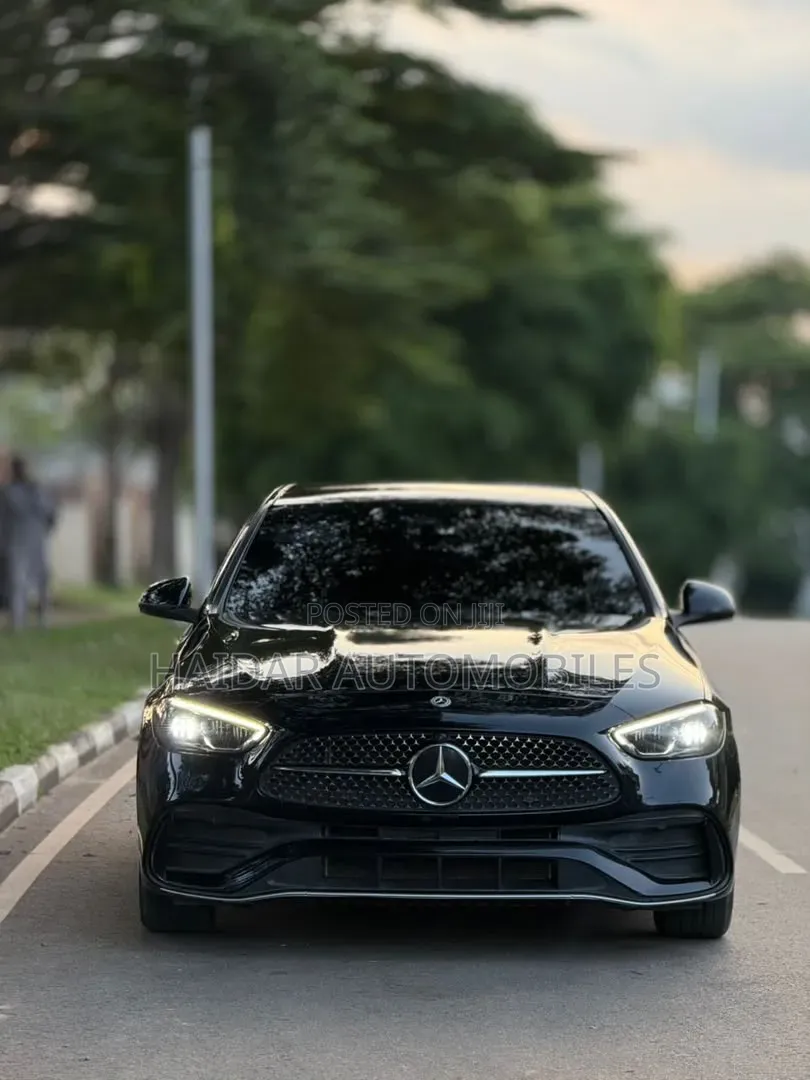 Mercedes-Benz C300 2022 Black