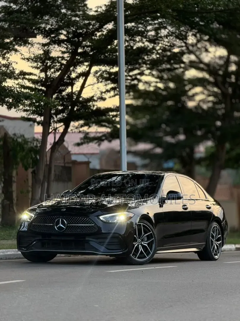 Mercedes-Benz C300 2022 Black