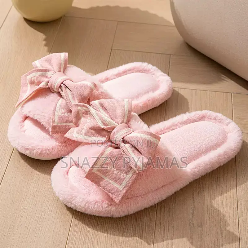Soft Plush Bow Indoor Slippers - Women’s Furry House Slides