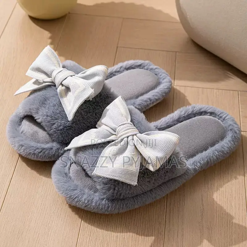 Soft Plush Bow Indoor Slippers - Women’s Furry House Slides