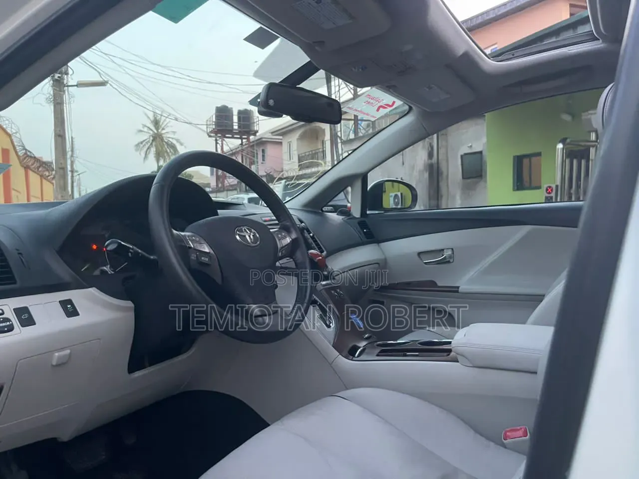 Toyota Venza AWD 2011 White