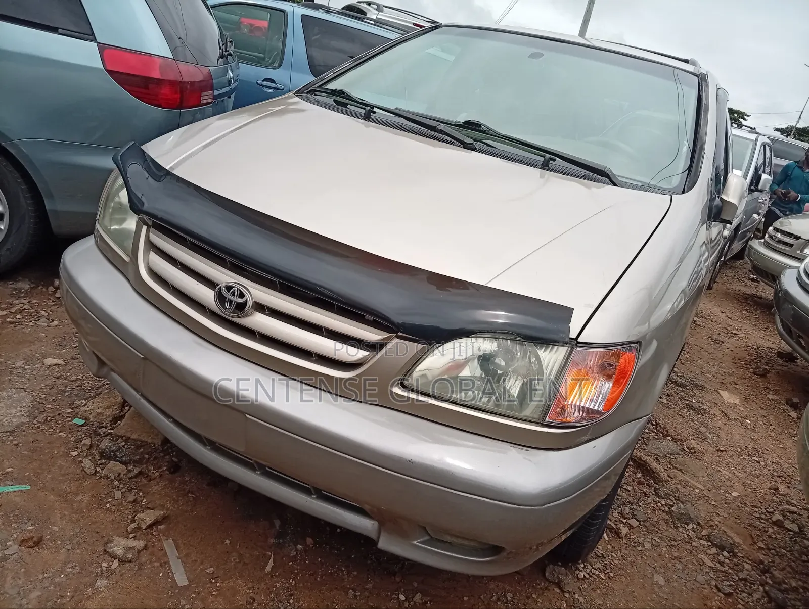 Toyota Sienna 2001 Gold