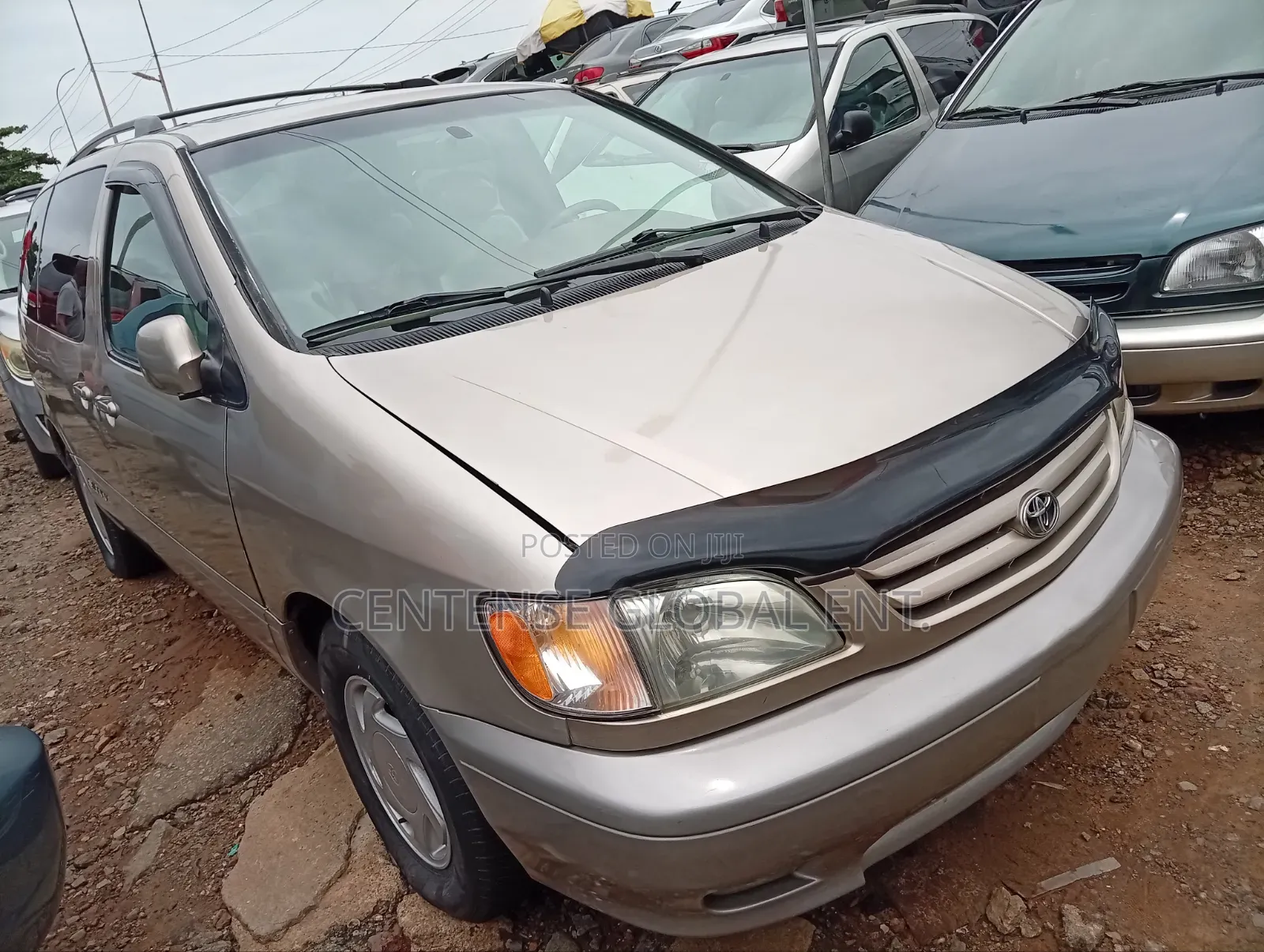 Toyota Sienna 2001 Gold