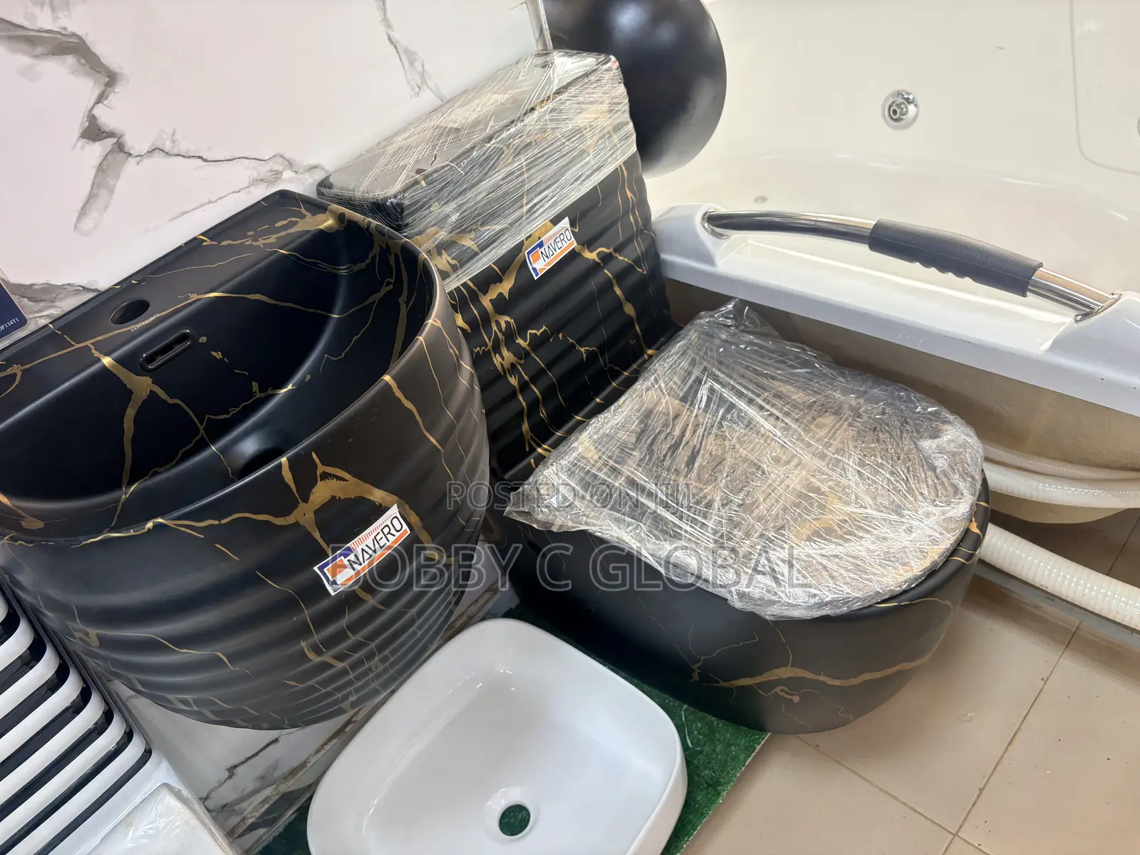 Luxury Black Marble One-Piece Ceramic Water Closet (WC)