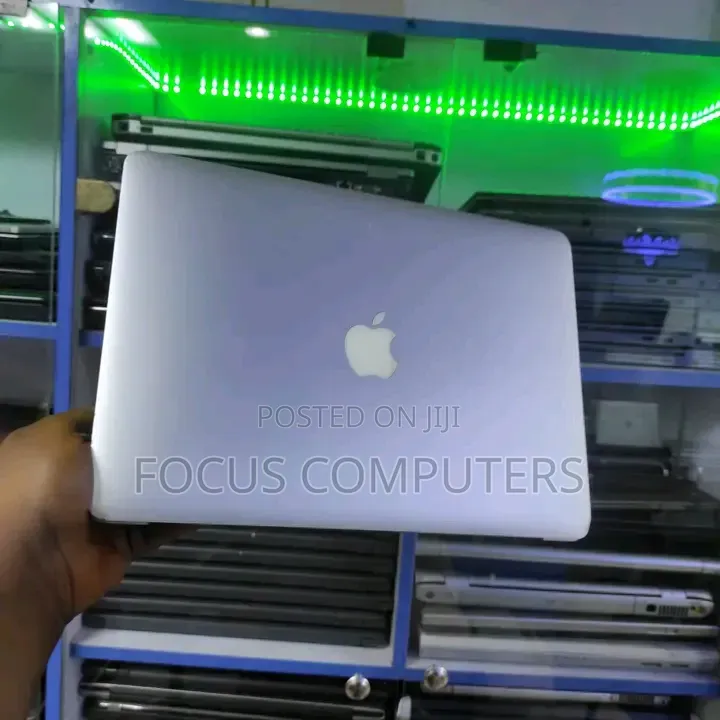 Laptop Apple MacBook Air 2017 8GB Intel Core i5 SSD 128GB
