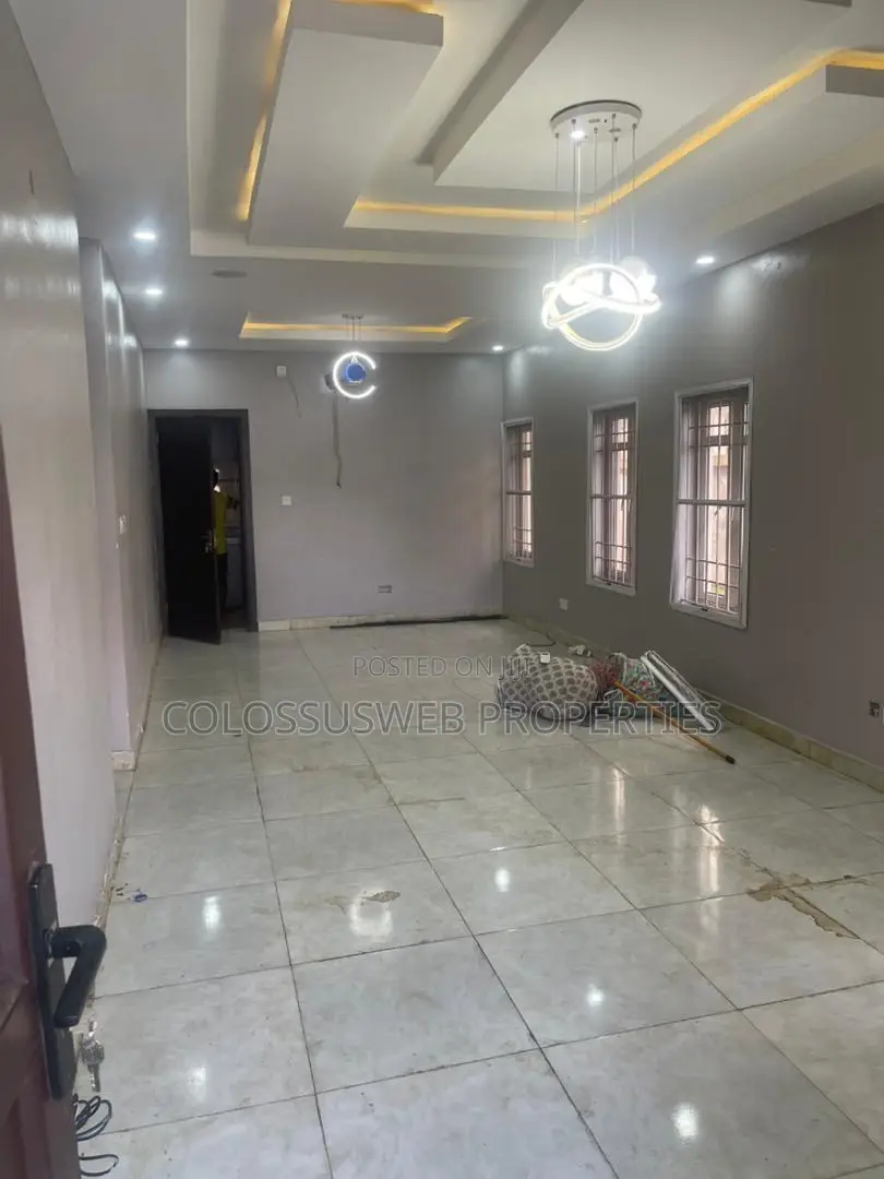 2bdrm Apartment in Lekki Osapa for rent