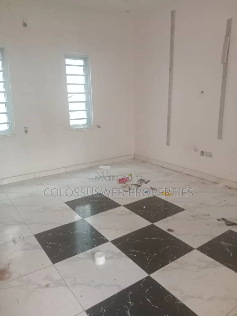 2bdrm Apartment in Oral Estate, Lekki for rent