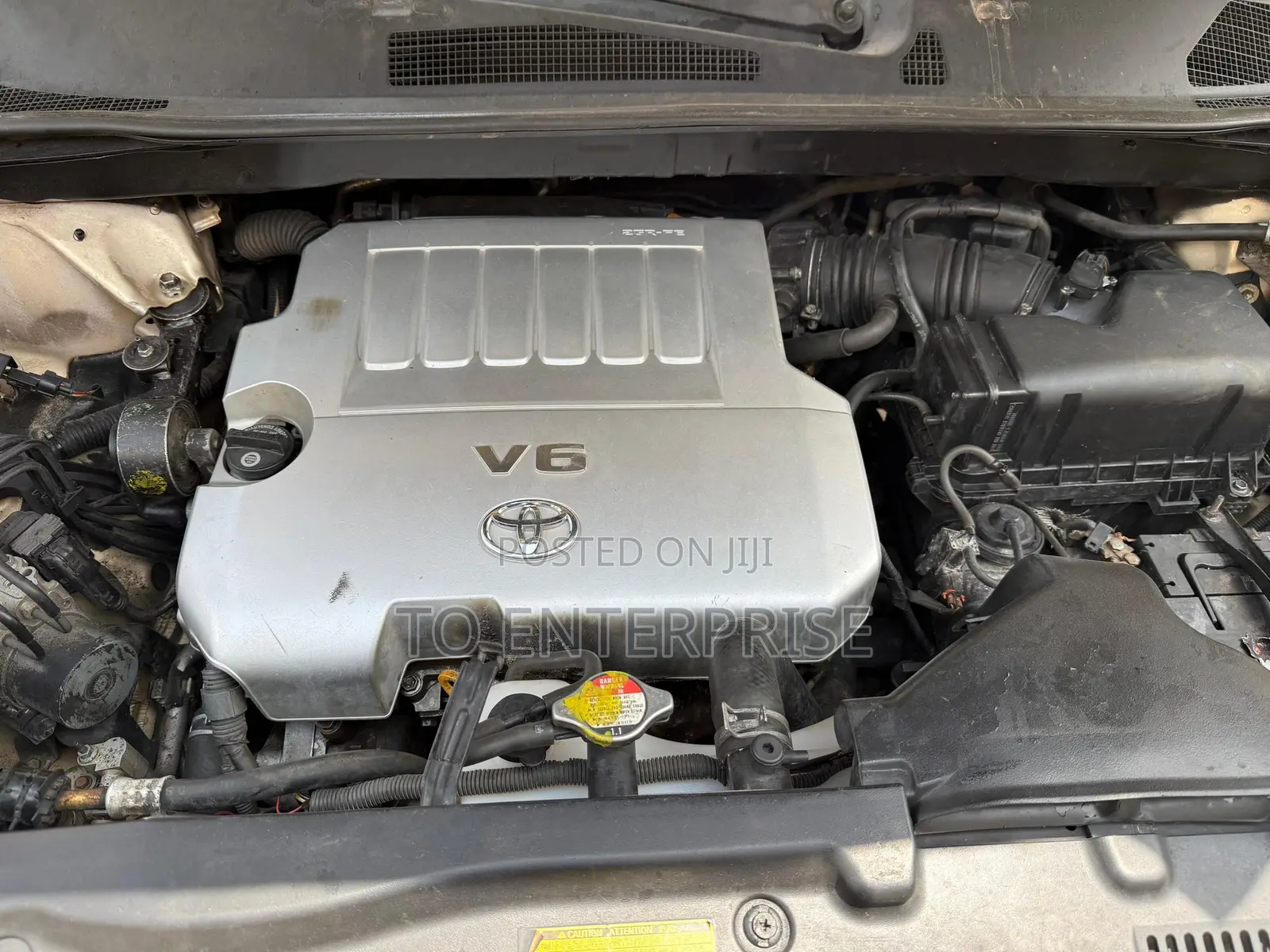 Toyota Highlander 2010 Gold