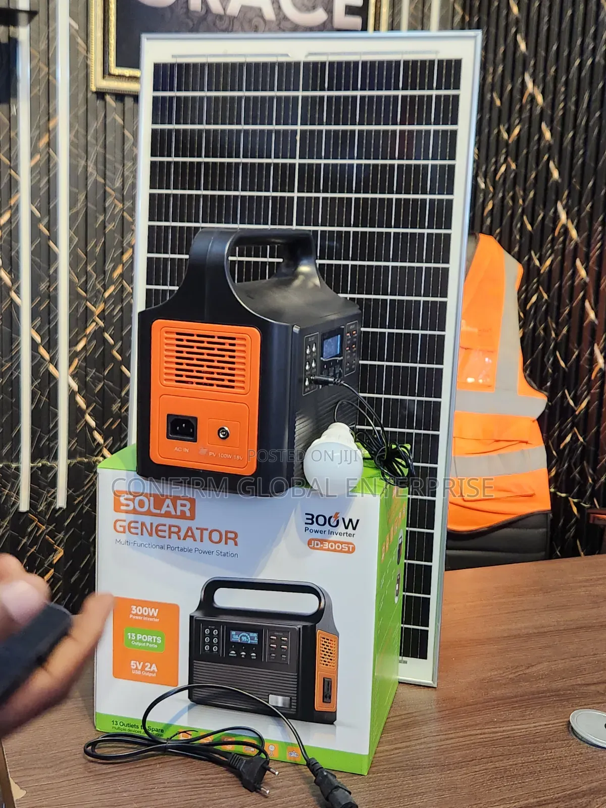 300W Portable Power Station + 50W Solar Panel for Home