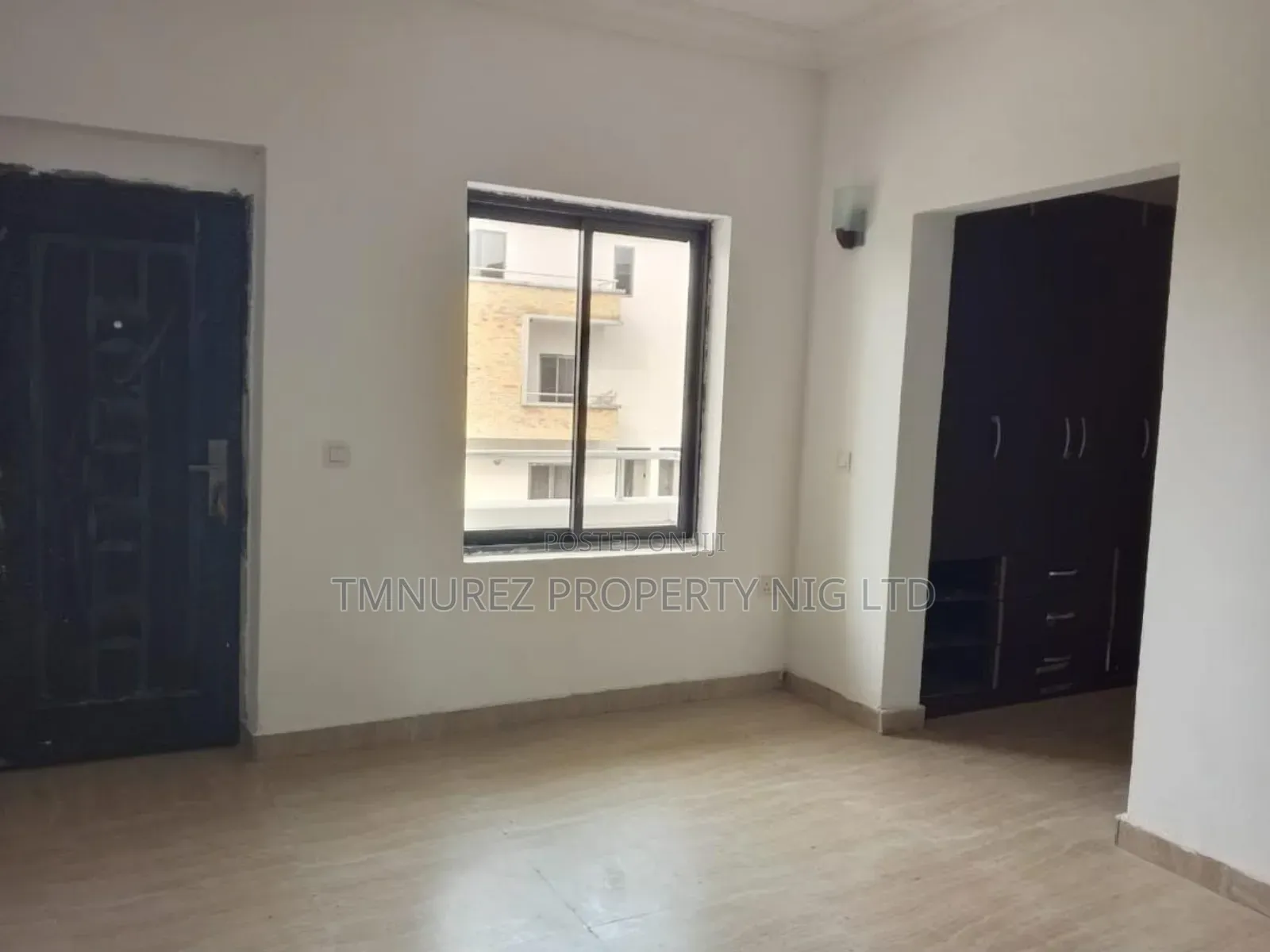 3bdrm Apartment in VGC / Ajah for sale