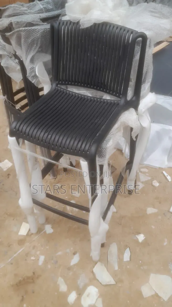 Modern Bar Chair / High Chair.