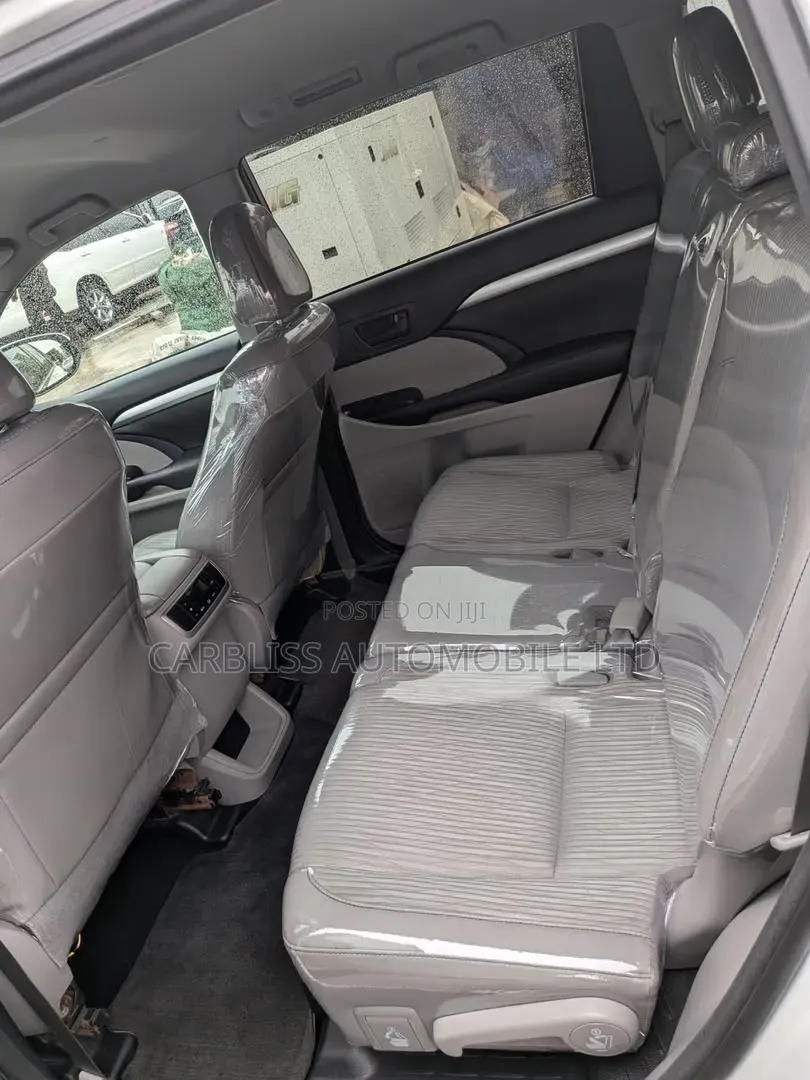 Toyota Highlander 2017 Off white