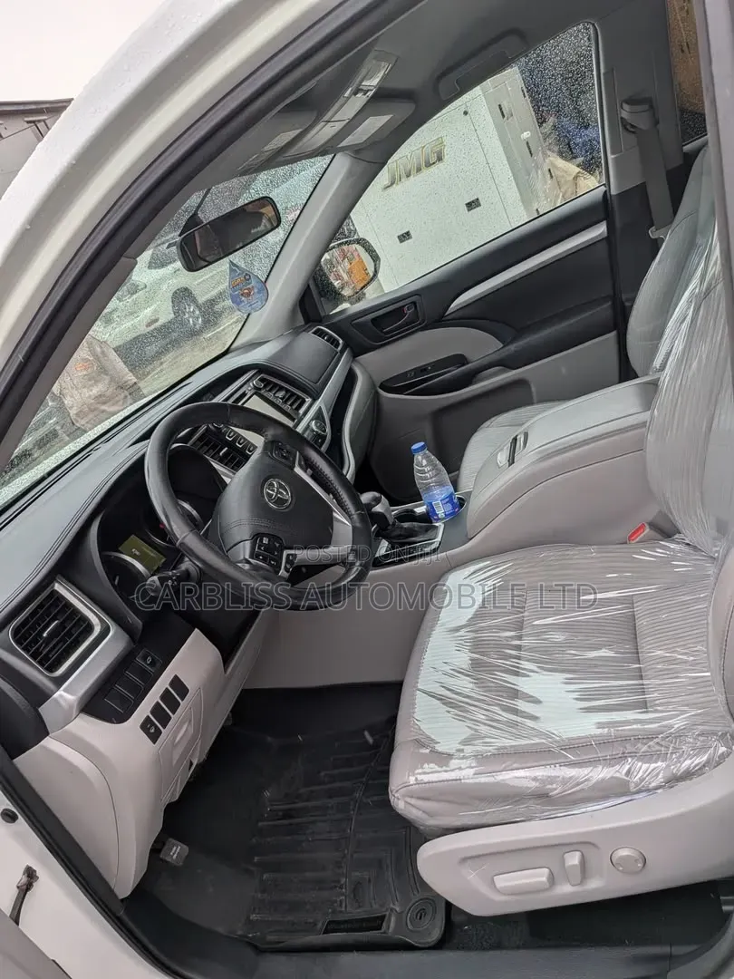 Toyota Highlander 2017 Off white
