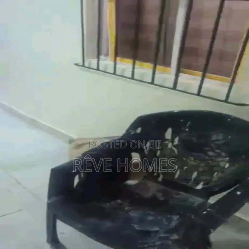 Mini Flat in Anthony Village for rent