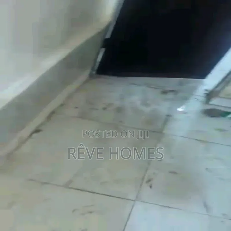 Mini Flat in Anthony Village for rent