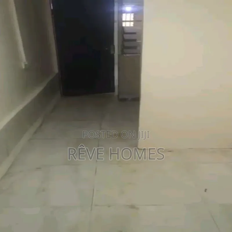 Mini Flat in Anthony Village for rent