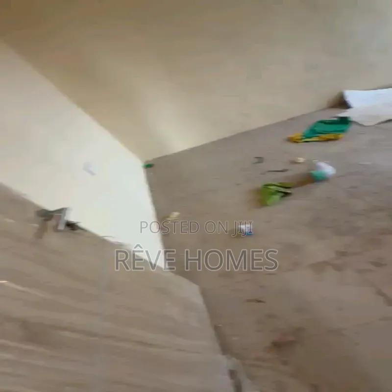 2bdrm Block of Flats in Oworonshoki / Gbagada for rent