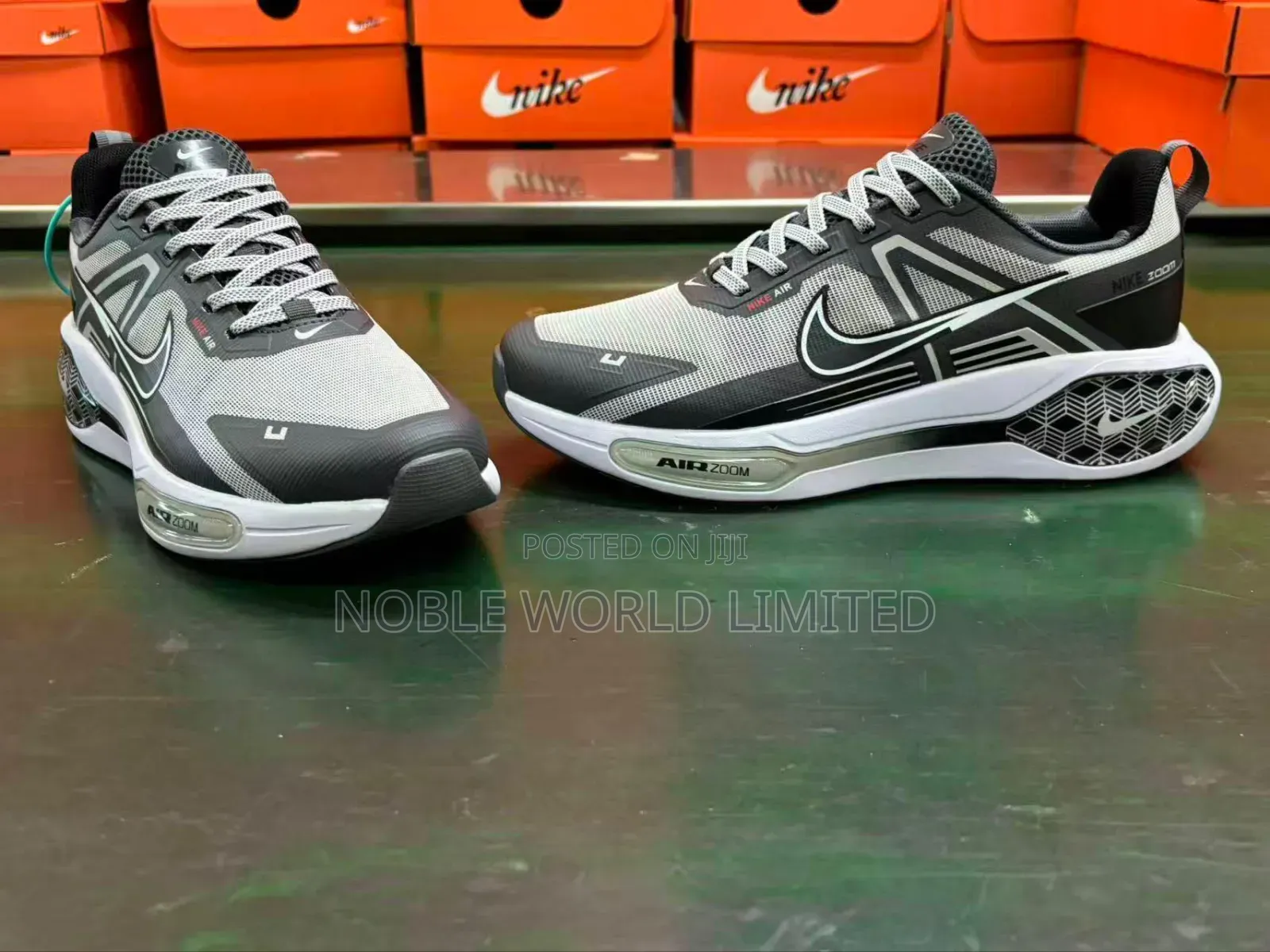 Nike Unisex Standard Sneakers MAT 8h