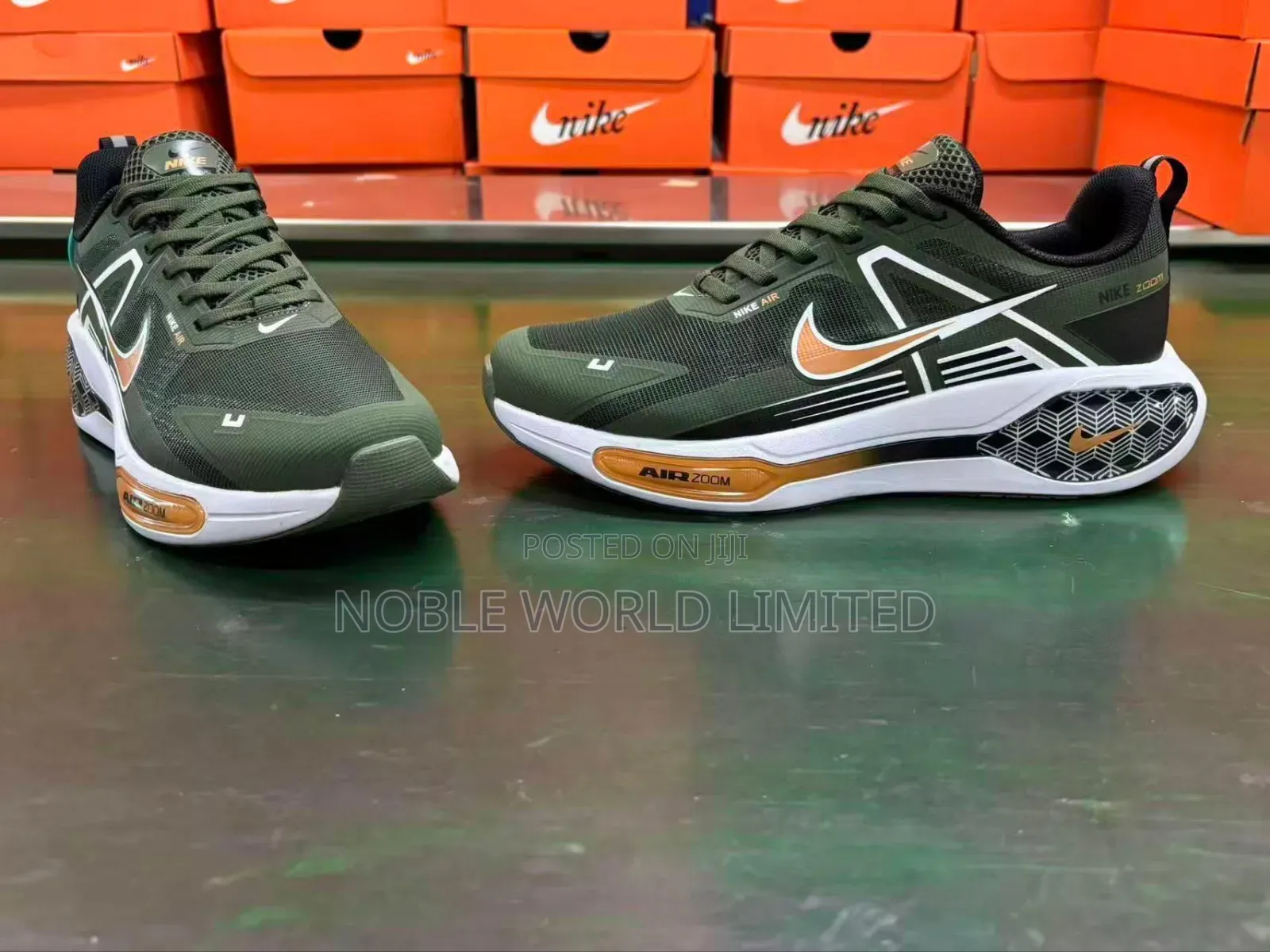 Nike Unisex Standard Sneakers MAT 8h