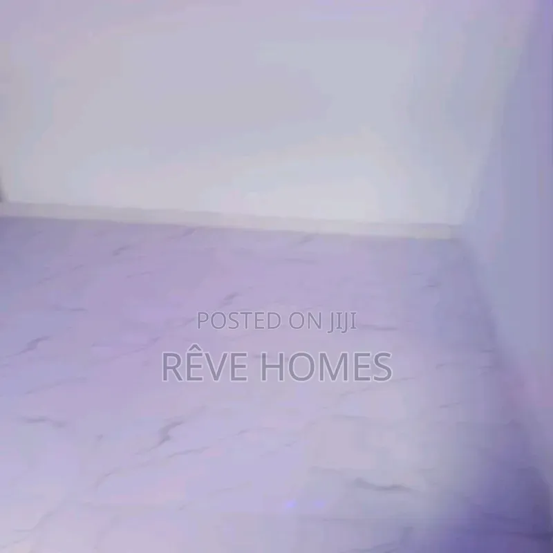 2bdrm Block of Flats in Adekunle for rent