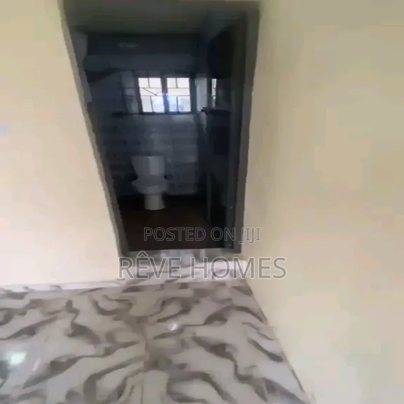 Studio Apartment in Bariga / Shomolu for rent