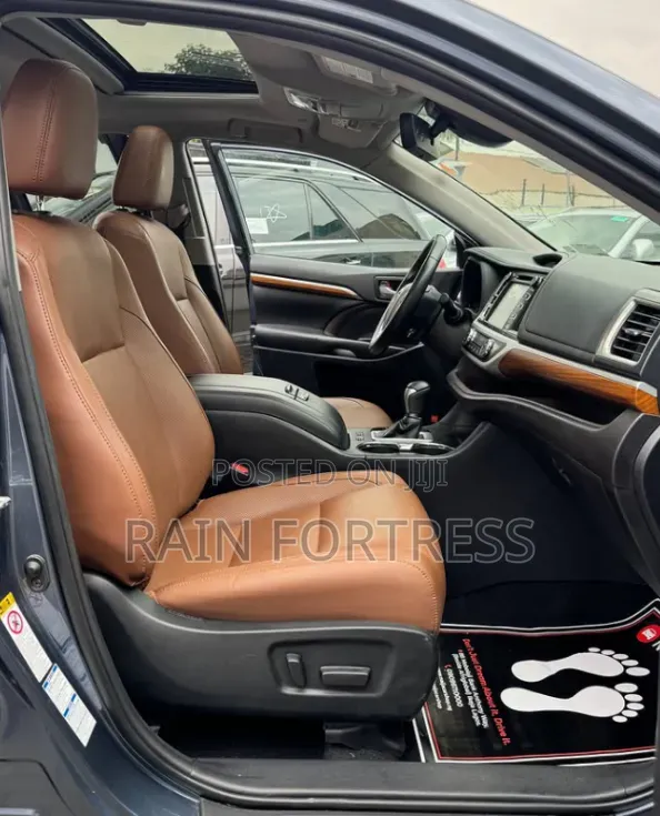 Toyota Highlander 2018 Blue