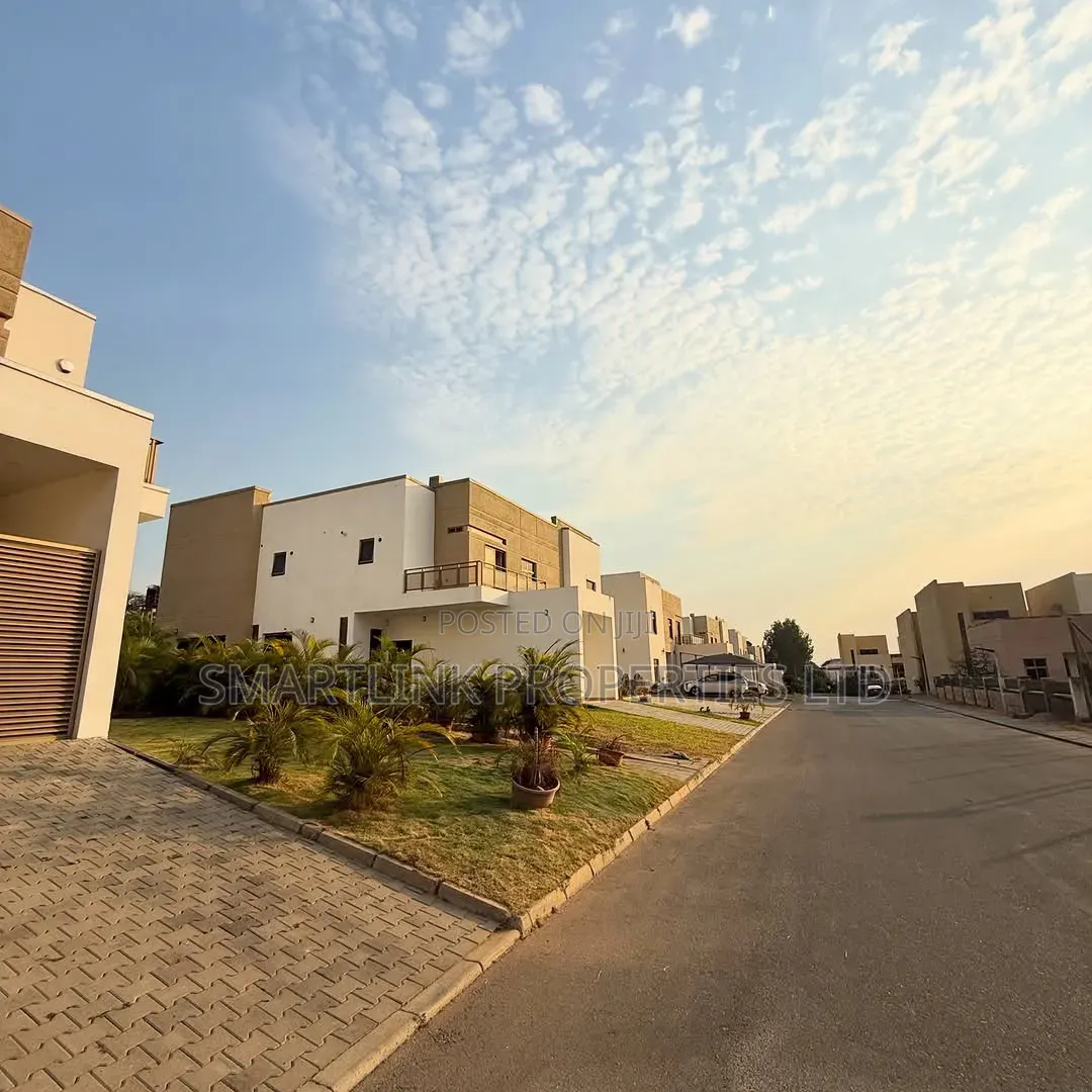4bdrm Duplex in Maitama Main Abuja for sale