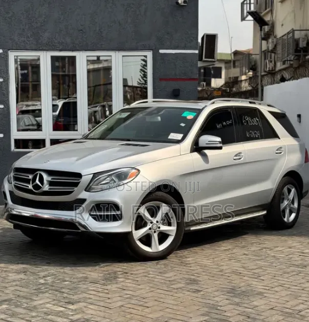 Mercedes-Benz GLE-Class 2016 Silver