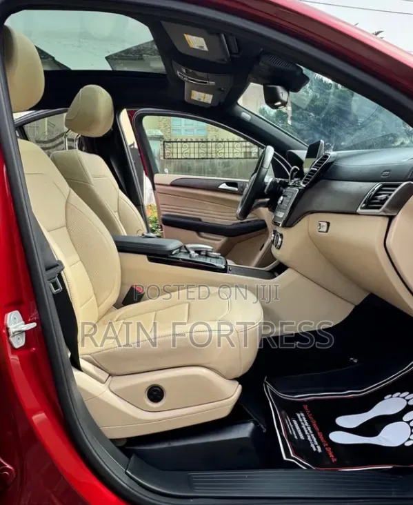 Mercedes-Benz GLE-Class 2017 Red