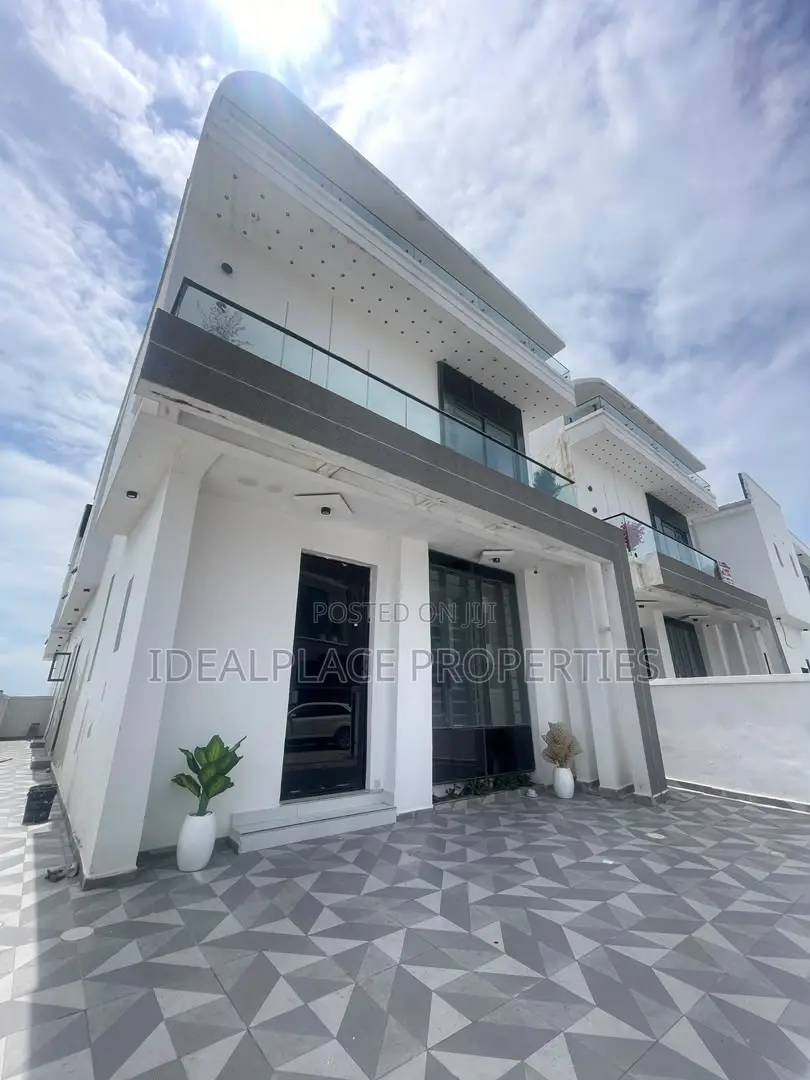 4bdrm Duplex in Ado / Ajah for sale