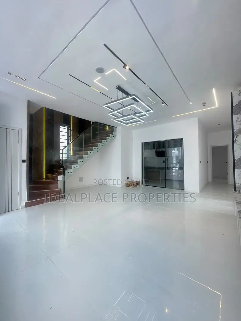 4bdrm Duplex in Ado / Ajah for sale