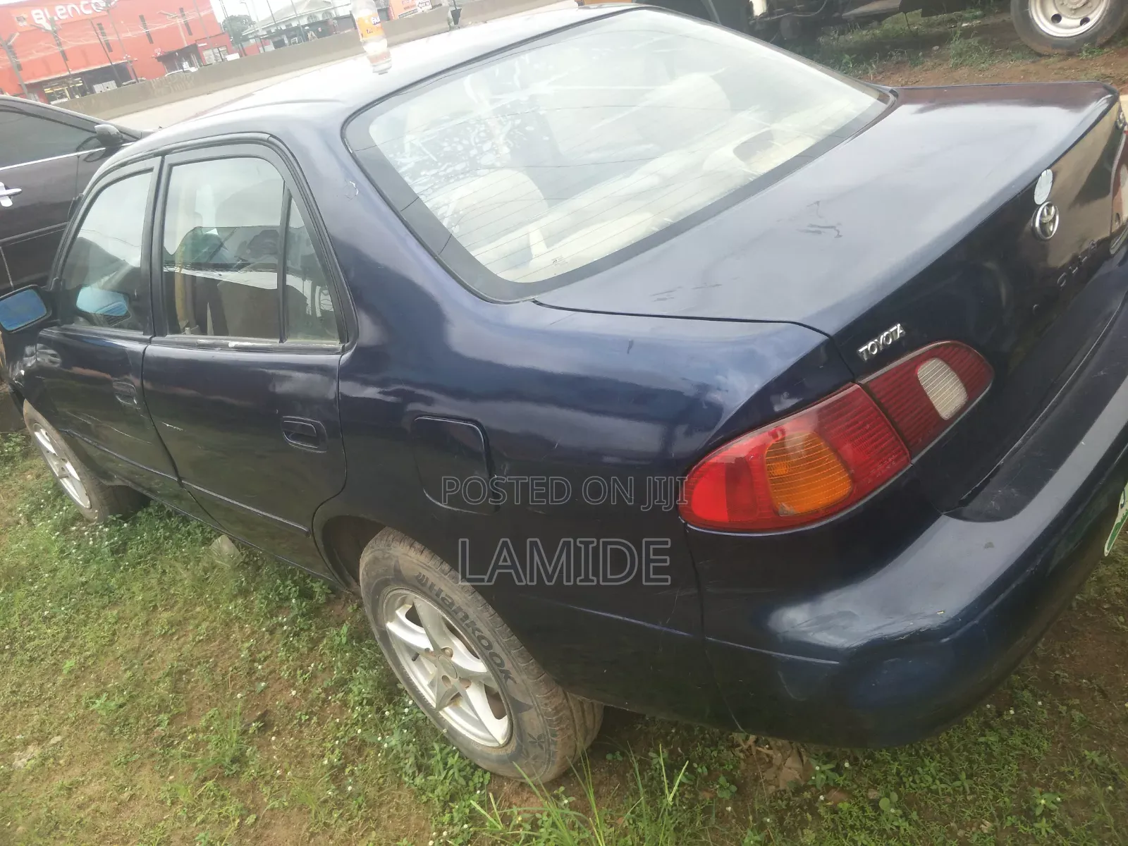 Toyota Corolla 1999 Blue