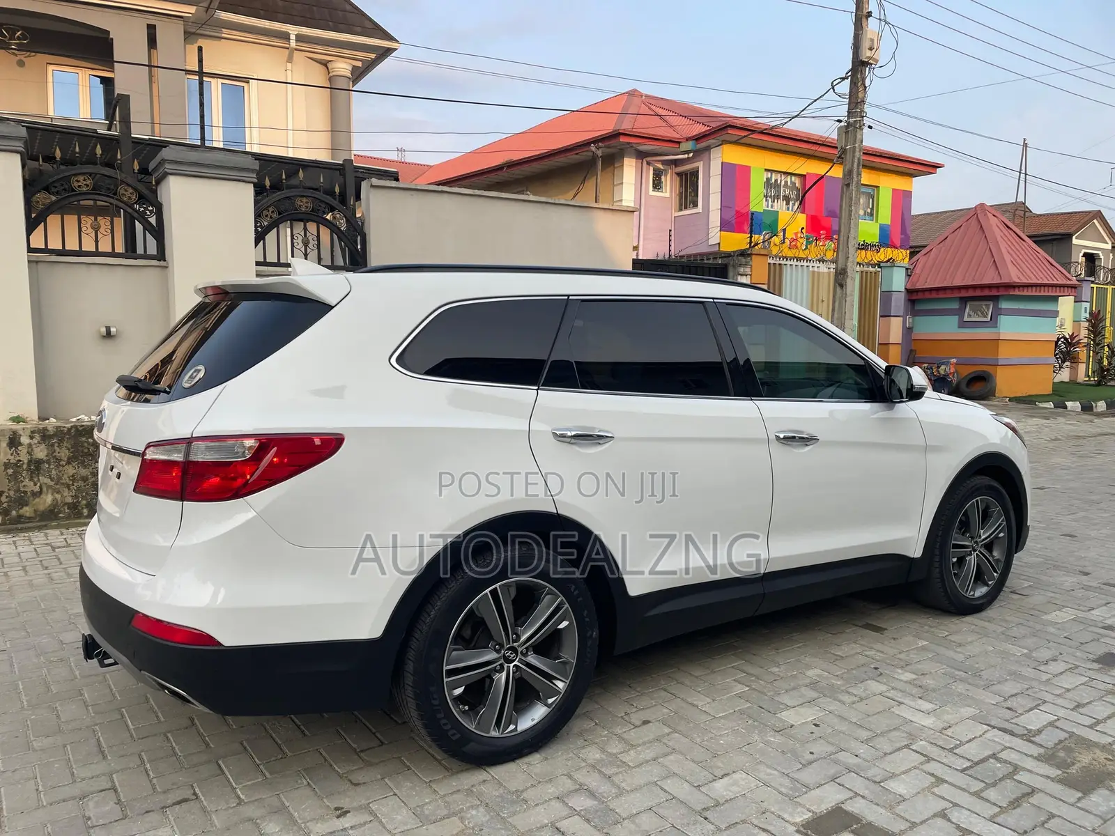 Hyundai Santa Fe SE AWD 2016 White