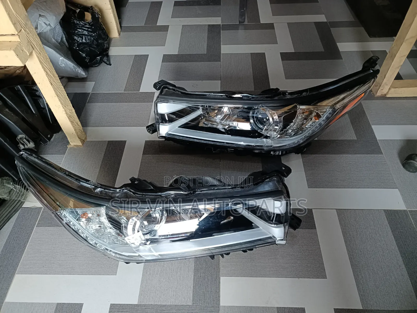 Headlight Toyota Highlander 2018/2019