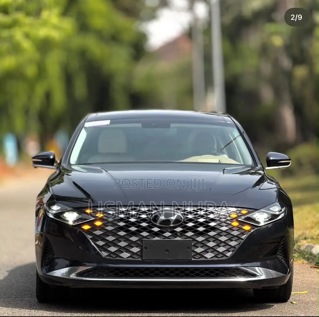 Hyundai Azera 2017 Black