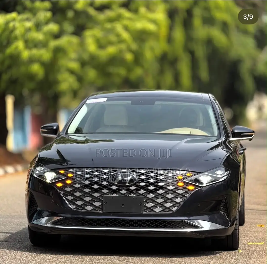 Hyundai Azera 2017 Black
